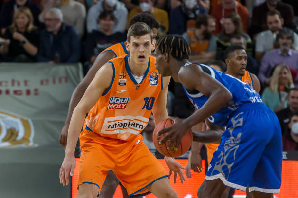 而是技术与 而是技术与